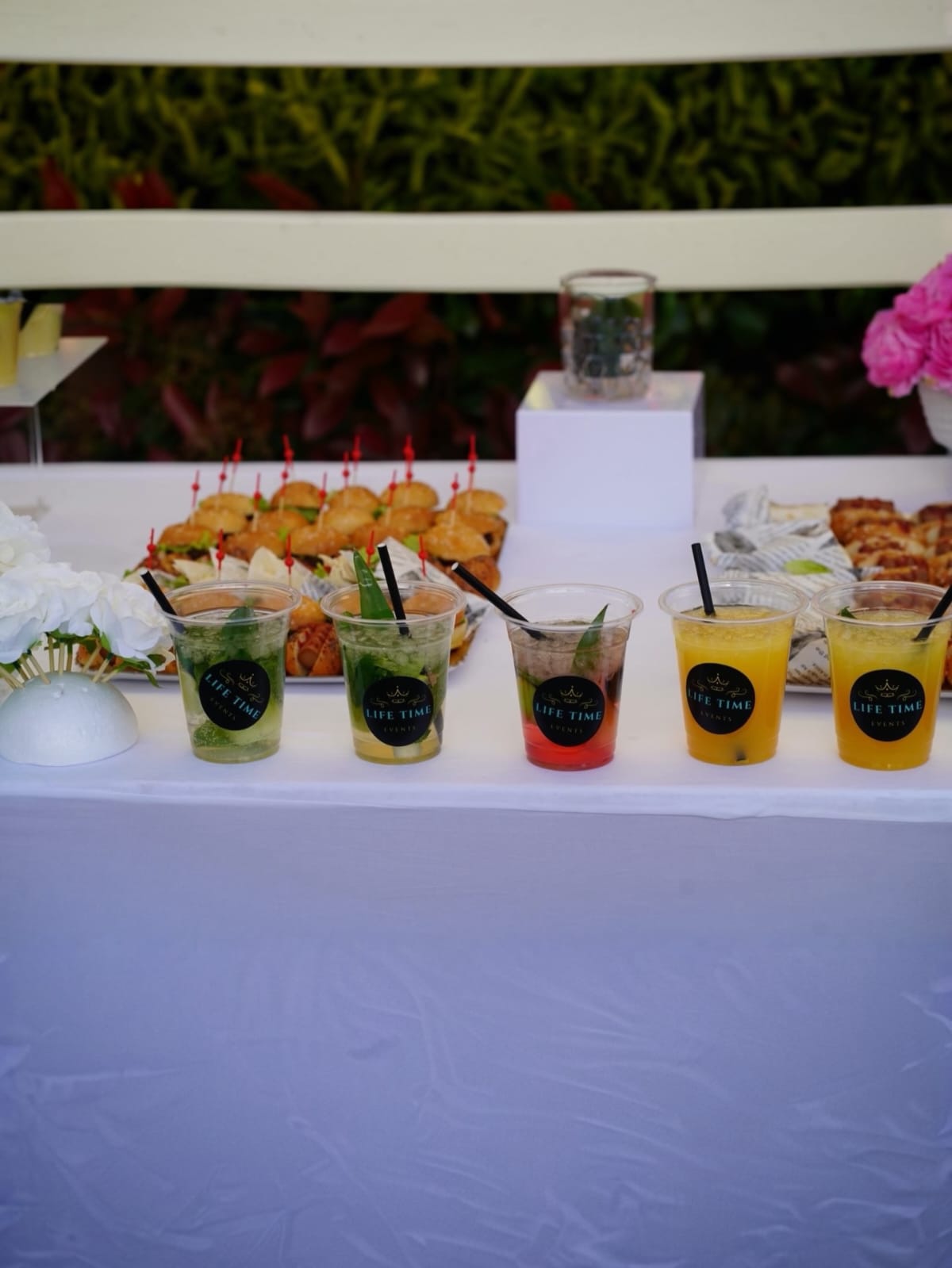 Dessert bar